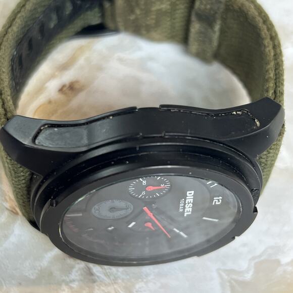 Diesel Men's Watch 10 bar DZ-4189 Only The Brave Green/Black Band NEW BATTERY - Picture 7 of 16